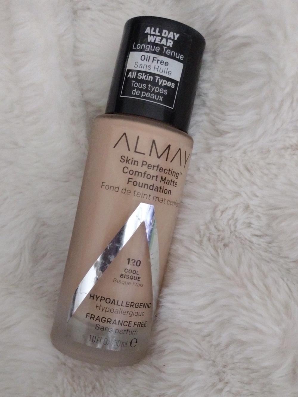 Almay Foundation Skin Perfecting Comfort Matte Foundation - Cool Bisque (120)